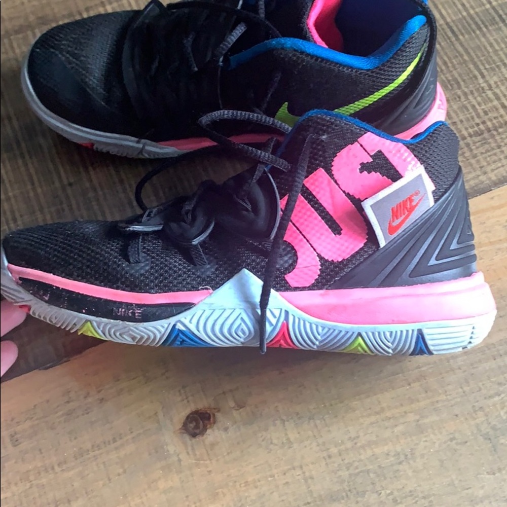 Girls Nike Kyrie high top sneakers